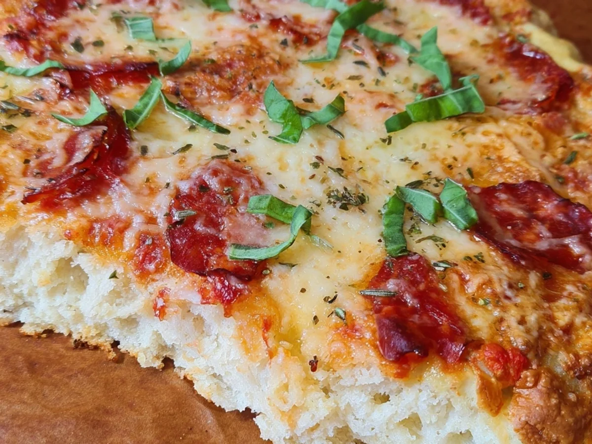 3-Zutaten Protein Pizzateig: Kalorienarm & Schnell - Bild 2